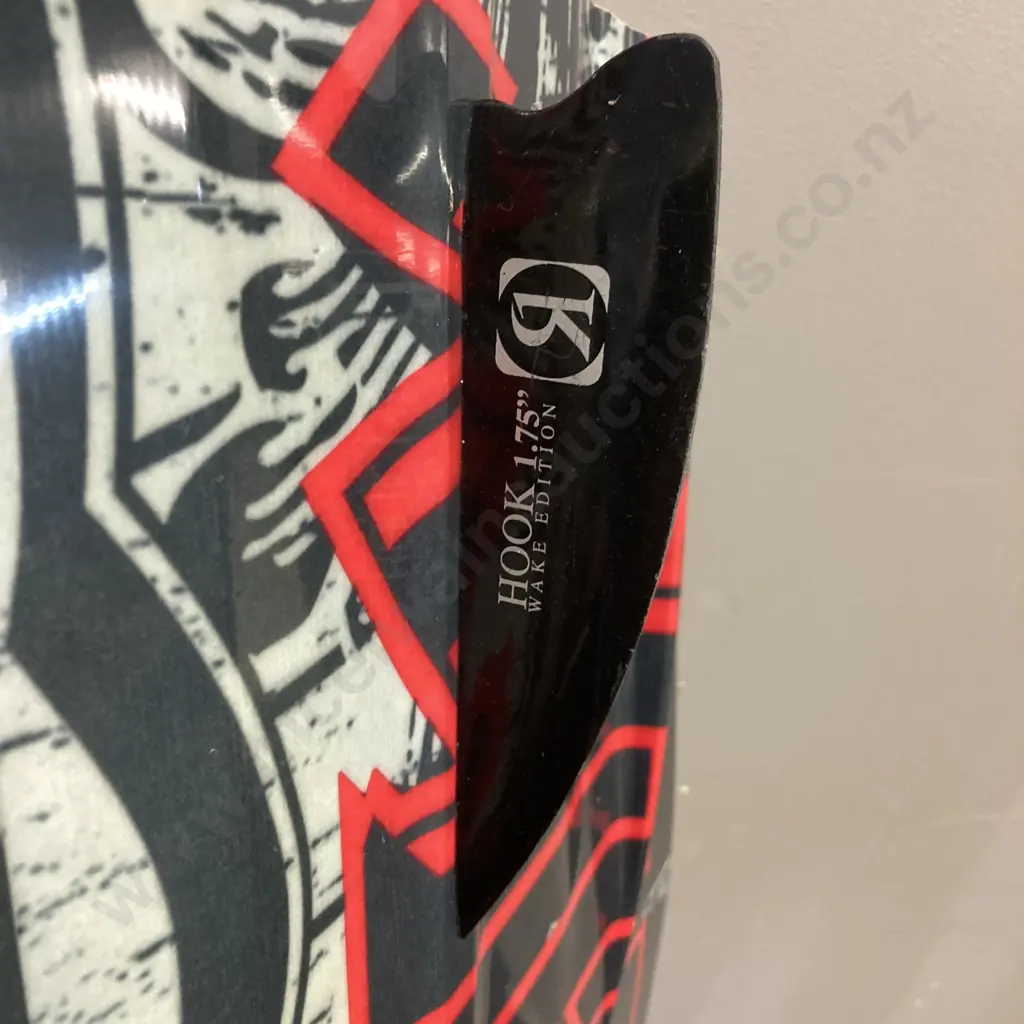 Ronix Vault 134 Wakeboard With 1.75" Hook Fins & Ronix District Boots Image 1++